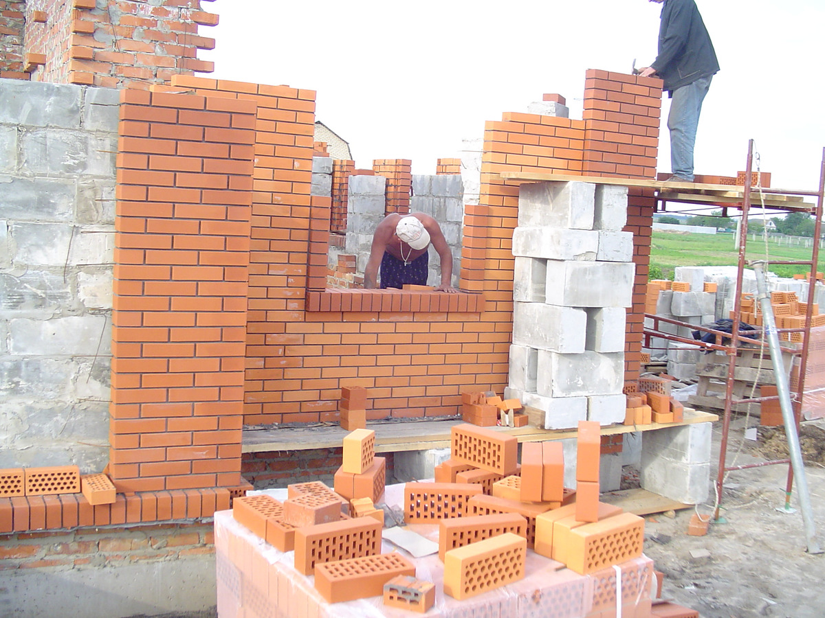 Cottage construction stages