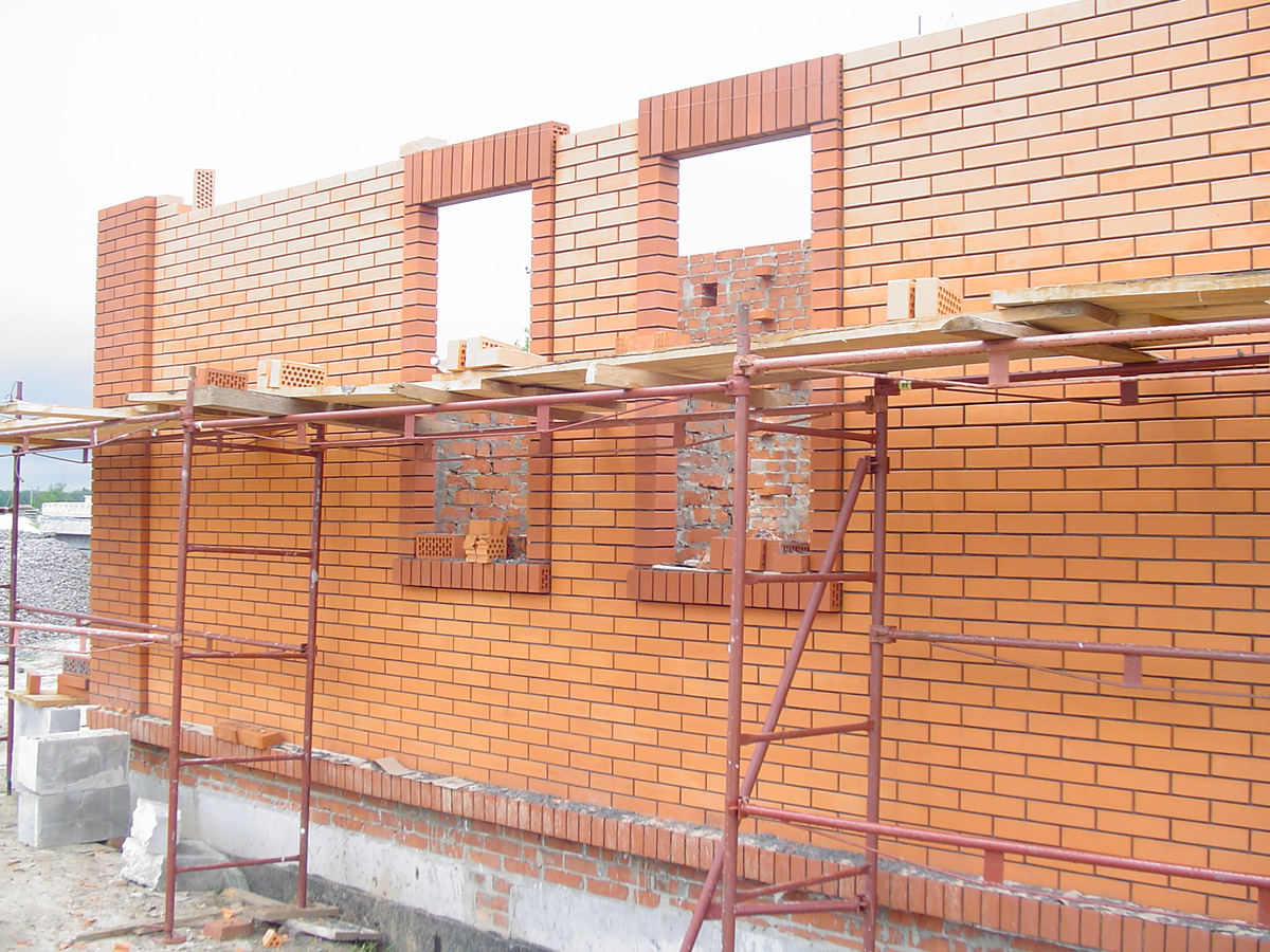 Cottage construction stages