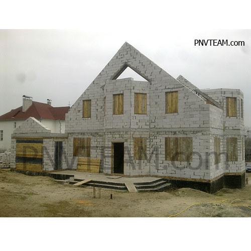 2 этажа дома из газаблока