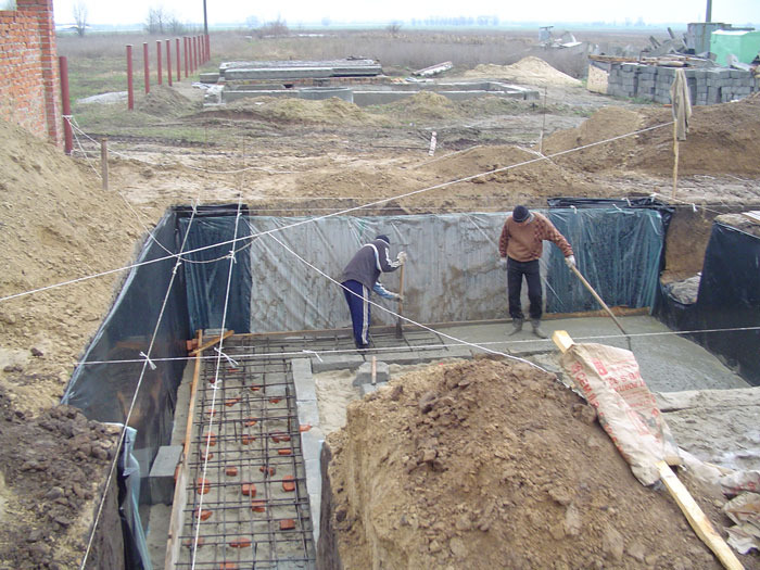 Cottage construction stages